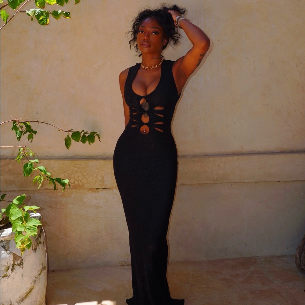 SOLD | Chic Black Cutout Maxi Dress